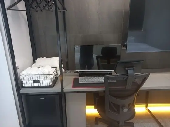 Business Tek Büyük veya İki Ayrı Yataklı Oda