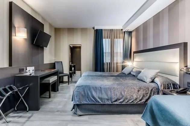 Üç Kişilik Oda, Teras