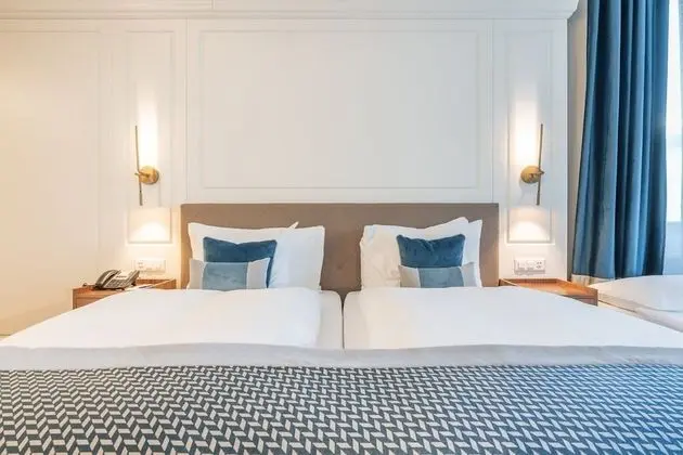 Family Oda (Belle Etage)