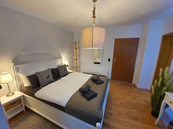 Tek Büyük Yataklı Oda