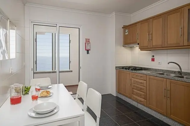 Basic Apart Daire, Birden Çok Yatak, Deniz Manzaralı