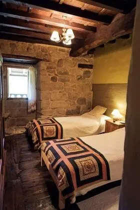 Traditional Tek Büyük veya İki Ayrı Yataklı Oda