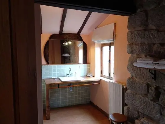 Traditional Tek Büyük Yataklı Oda