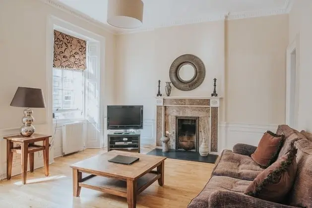 Classic Apart Daire, 1 En Büyük (King) Boy Yatak ve Çekyat, Sigara İçilmez ( First floor)