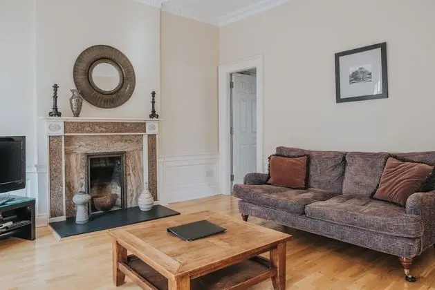 Classic Apart Daire, 1 En Büyük (King) Boy Yatak ve Çekyat, Sigara İçilmez ( First floor)