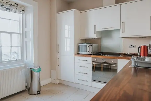 Classic Apart Daire, 1 En Büyük (King) Boy Yatak ve Çekyat, Sigara İçilmez ( First floor)