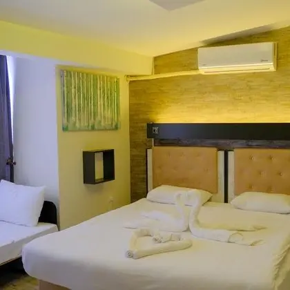 Suite, Kara Manzaralı, Balkonsuz
