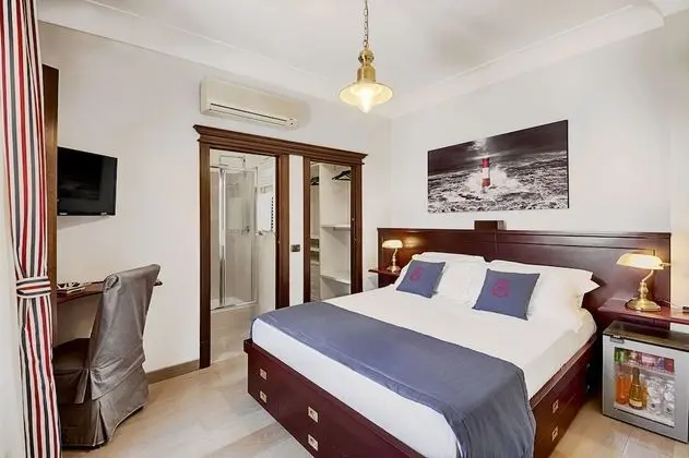 Deluxe Tek Büyük Yataklı Oda, 1 Büyük (Queen) Boy Yatak, Bahçe Manzaralı (Suite Jonio)