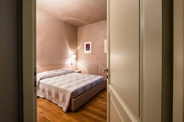 Standard Tek Büyük Yataklı Oda, 1 Çift Kişilik Yatak, Özel Banyo, Park Manzaralı