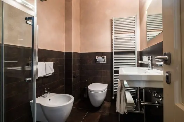 Standard Tek Büyük Yataklı Oda, 1 Çift Kişilik Yatak, Özel Banyo, Park Manzaralı