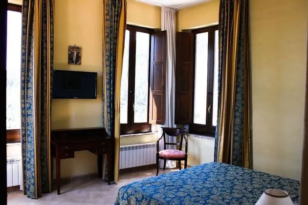 Tek Büyük veya İki Ayrı Yataklı Oda