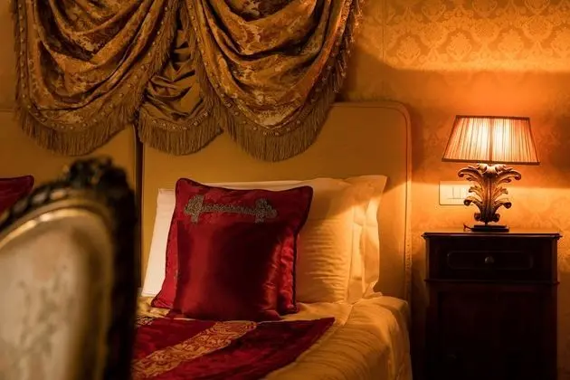 Deluxe Tek Büyük veya İki Ayrı Yataklı Oda