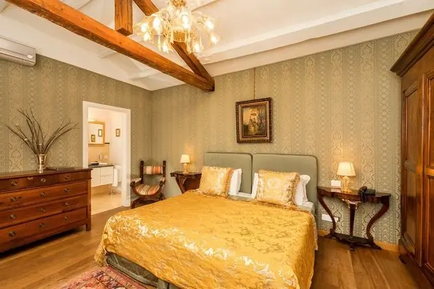 Superior Tek Büyük veya İki Ayrı Yataklı Oda