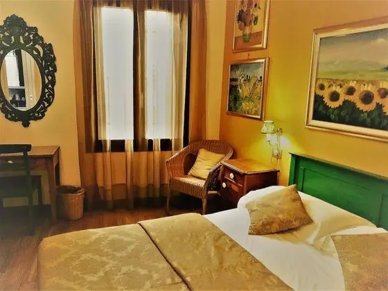 Classic Tek Büyük veya İki Ayrı Yataklı Oda