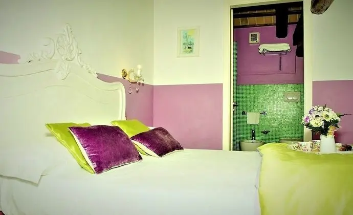 Classic Tek Büyük veya İki Ayrı Yataklı Oda