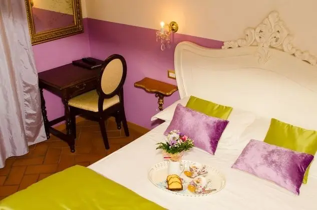 Classic Tek Büyük veya İki Ayrı Yataklı Oda