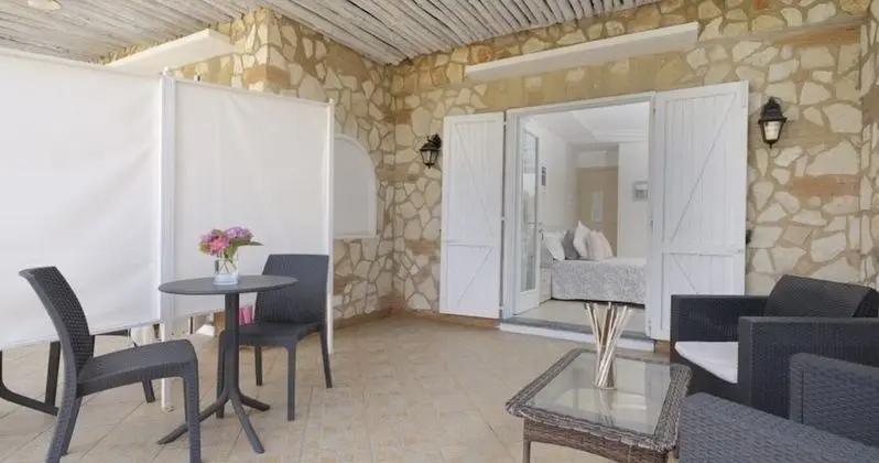 Classic Tek Büyük Yataklı Oda