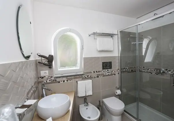 Comfort Tek Büyük Yataklı Oda, Özel Banyo