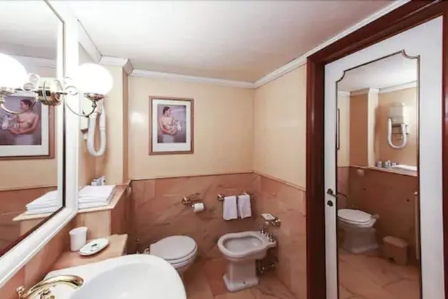 Oda, 2 Tek Kişilik Yatak