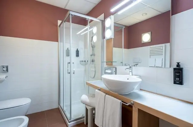 Junior Süit (2 pax)