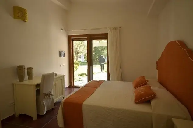 Deluxe Tek Büyük veya İki Ayrı Yataklı Oda, Bahçe Manzaralı