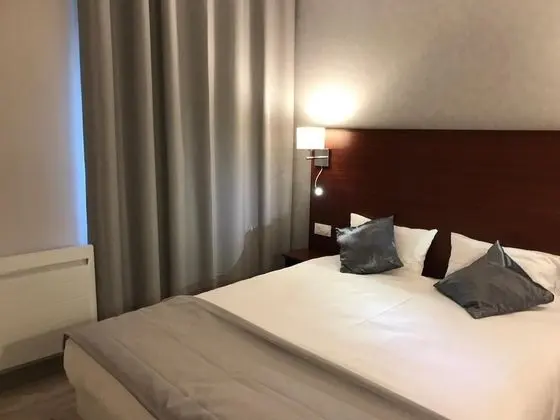 Classic Tek Büyük Yataklı Oda