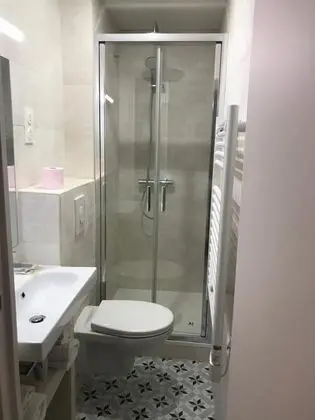 Classic Tek Büyük Yataklı Oda