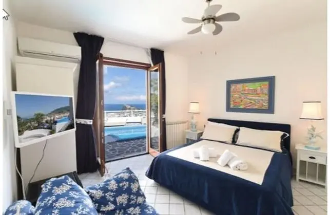 Tek Büyük Yataklı Oda, Deniz Manzaralı