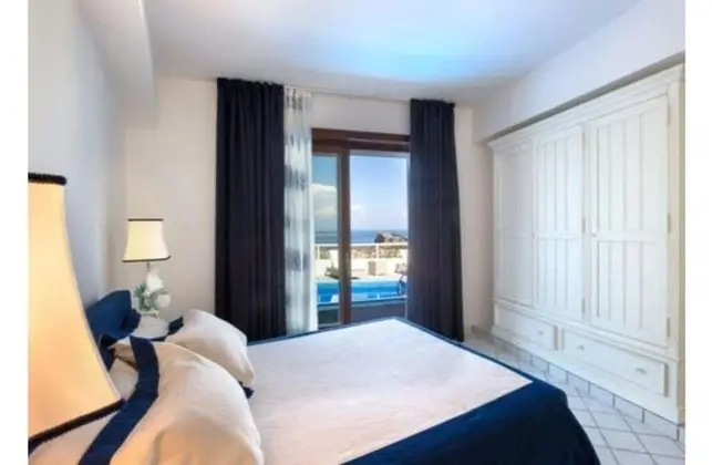 Tek Büyük Yataklı Oda, Deniz Manzaralı