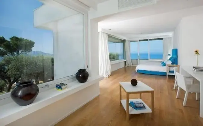 Luxury Tek Büyük Yataklı Oda