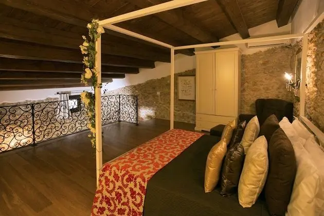 Deluxe Süit, Sıcak Su Küveti