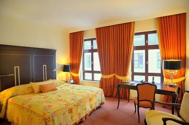 Comfort Tek Büyük Yataklı Oda