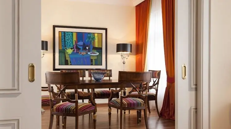 Palais Suite