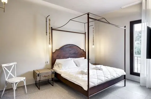 Süit, 1 Büyük (Queen) Boy Yatak ve Çekyat, Teras