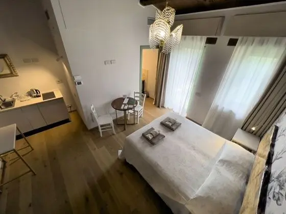 Superior Oda, Balkon, Tepe Manzaralı