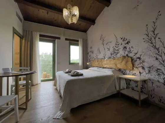 Superior Oda, Balkon, Tepe Manzaralı