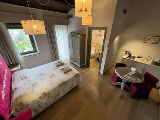 Superior Oda, Balkon, Tepe Manzaralı