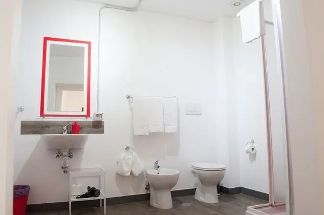 Üç Kişilik Oda