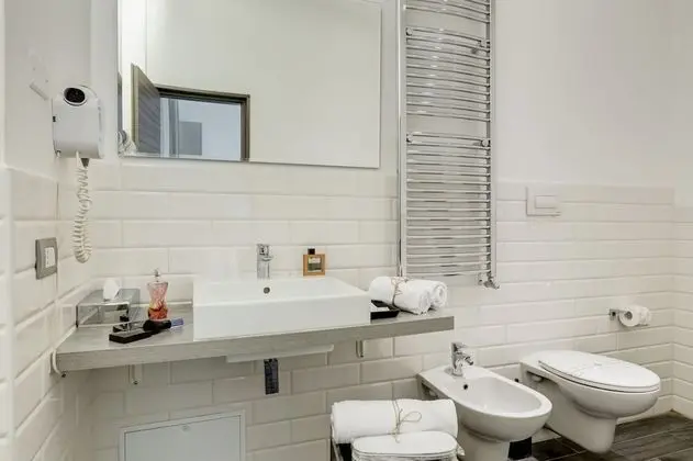 Süit, Sıcak Su Küveti