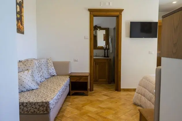 Deluxe Üç Kişilik Oda