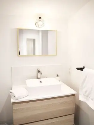 Comfort Tek Büyük Yataklı Oda (Saint-Tropez)