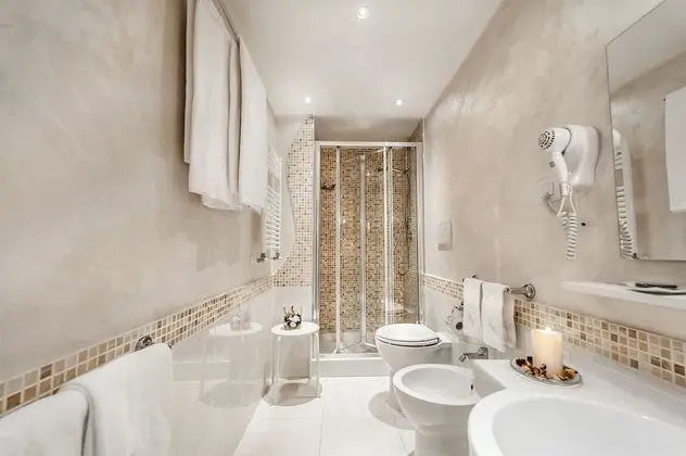 Standard Tek Büyük Yataklı Oda