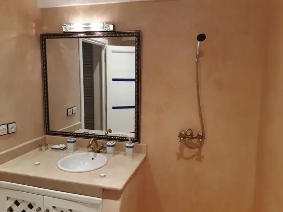 Tek Büyük Yataklı Oda, 1 Çift Kişilik Yatak