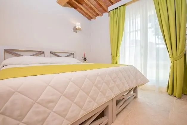 Comfort Tek Büyük veya İki Ayrı Yataklı Oda