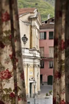 Büyük Yataklı Tek Kişilik Oda