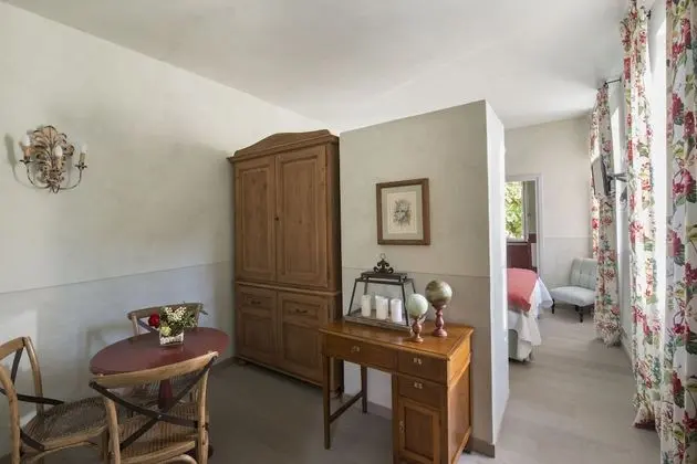 Classic Tek Büyük Yataklı Oda