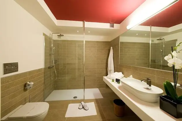Deluxe Büyük Yataklı Tek Kişilik Oda
