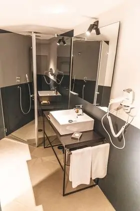 Superior Tek Büyük Yataklı Oda