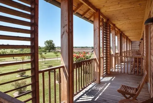 Superior Oda, Balkon
