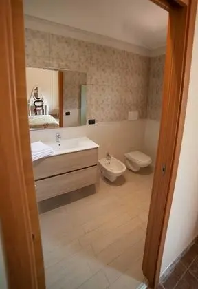 Tek Büyük Yataklı Oda (Mandorlo)